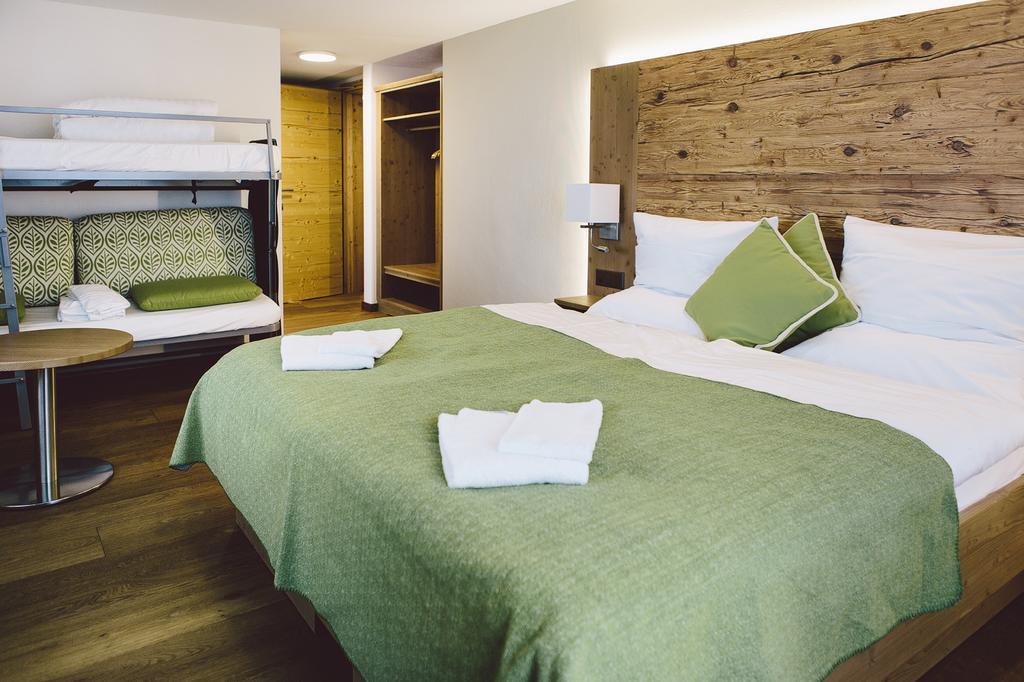 Hotel & Restaurant Zum Schwarzen Baeren Andermatt Eksteriør bilde