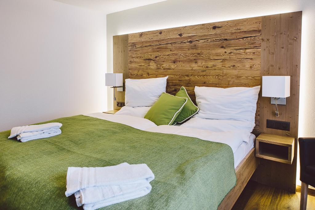 Hotel & Restaurant Zum Schwarzen Baeren Andermatt Eksteriør bilde